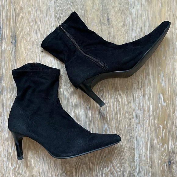 Premiere Collection Y2K Black Pointed Toe Faux Suede Ankle Boots Booties -Size 8 - Picture 11 of 12